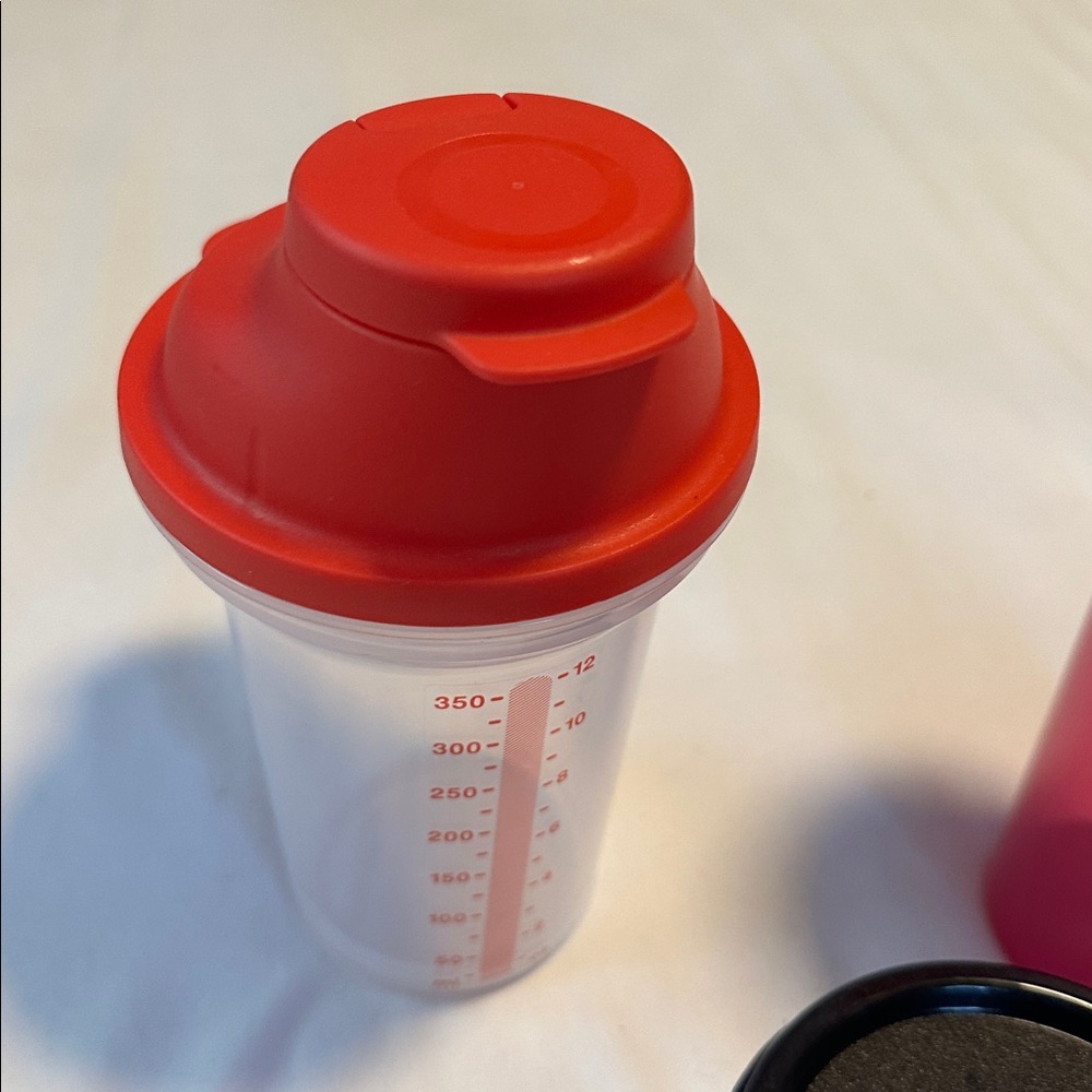NWOT Tupperware Set - Picture 2 of 4